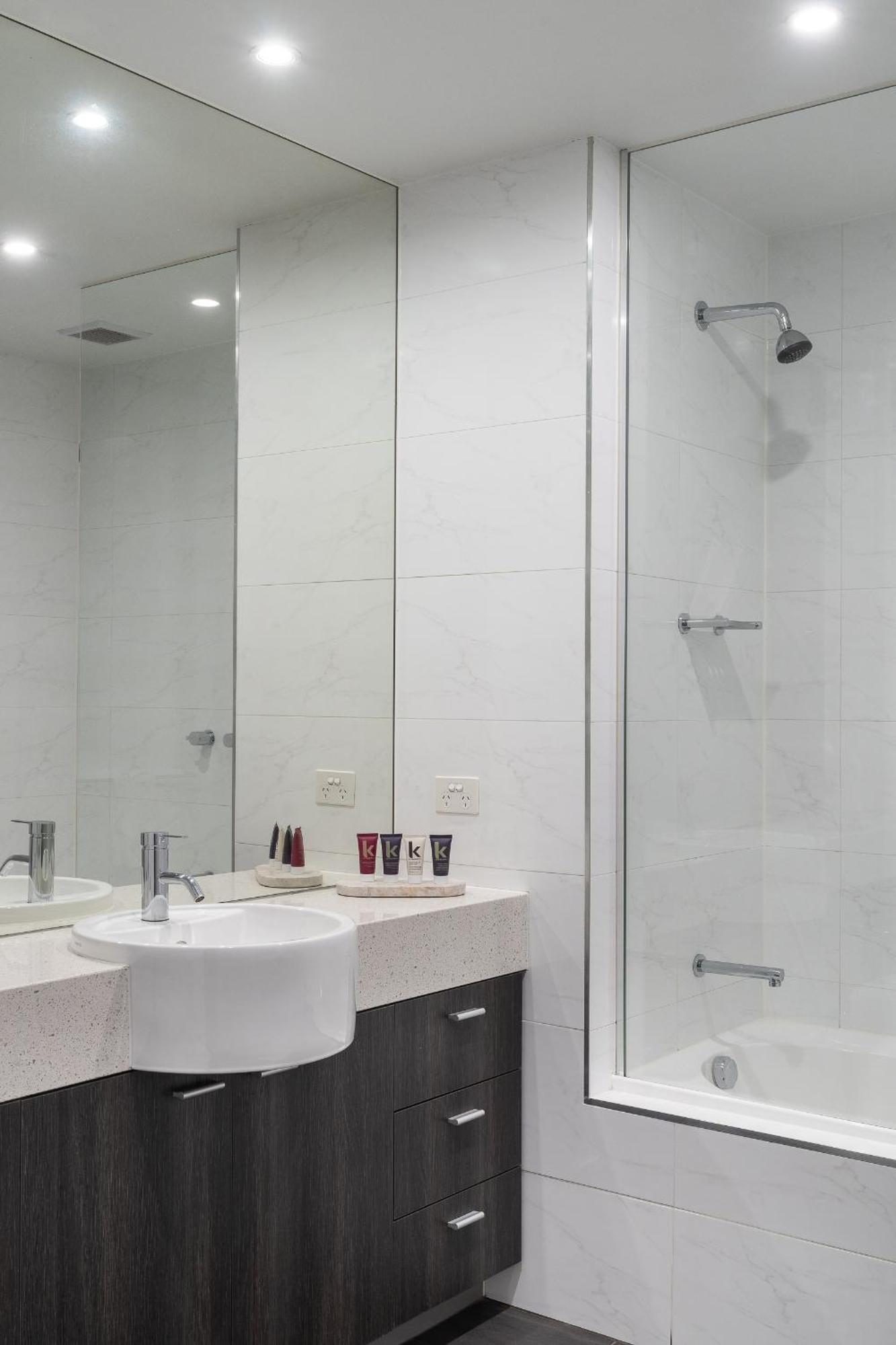 מלבורן Tyrian Serviced Apartments Fitzroy מראה חיצוני תמונה